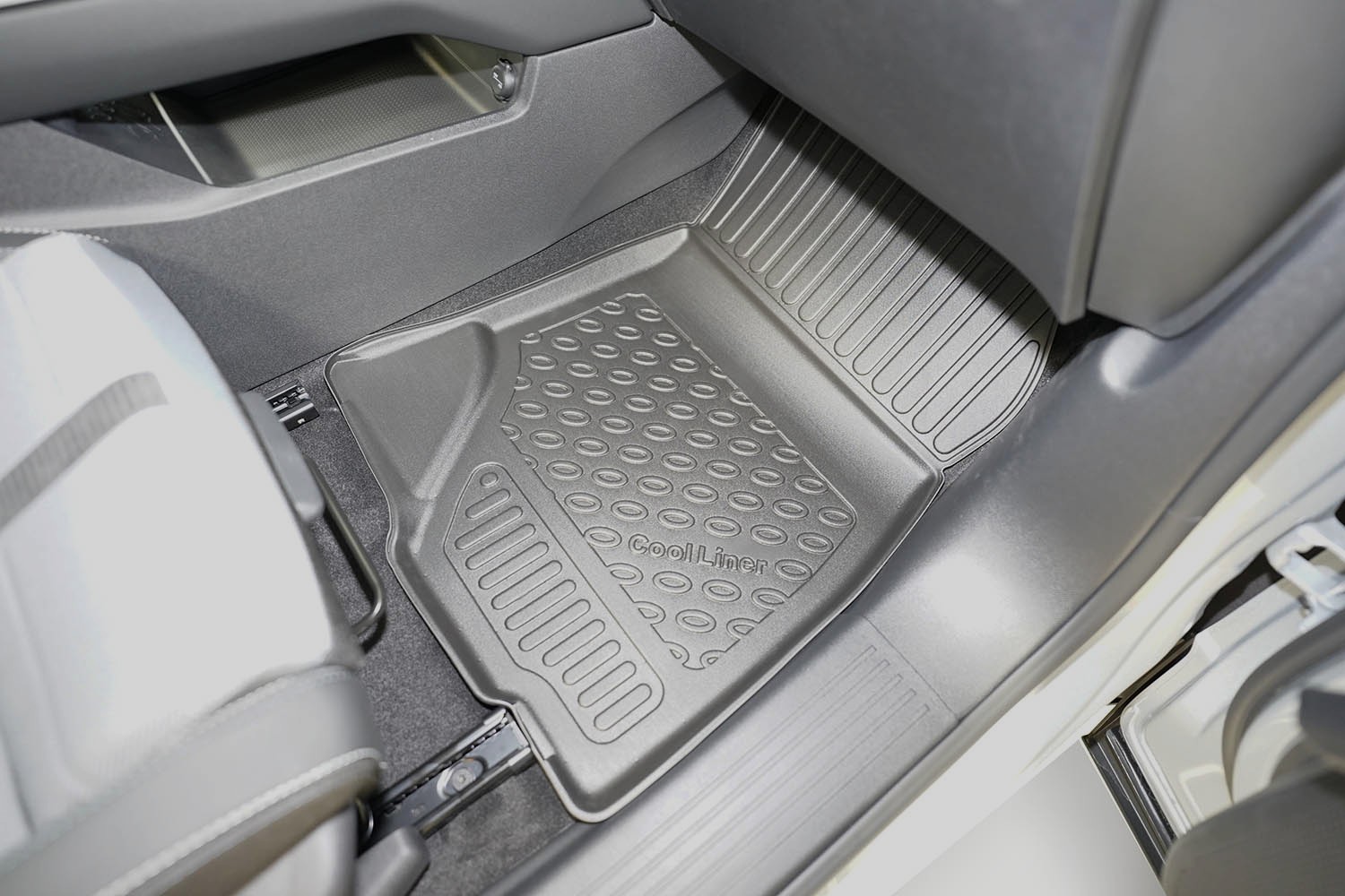 Premium Fußraumschalen für Peugeot E-3008 III (Elektro)
