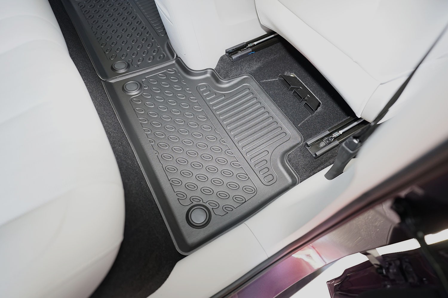 Premium Fußraumschalen für Leapmotor B10
