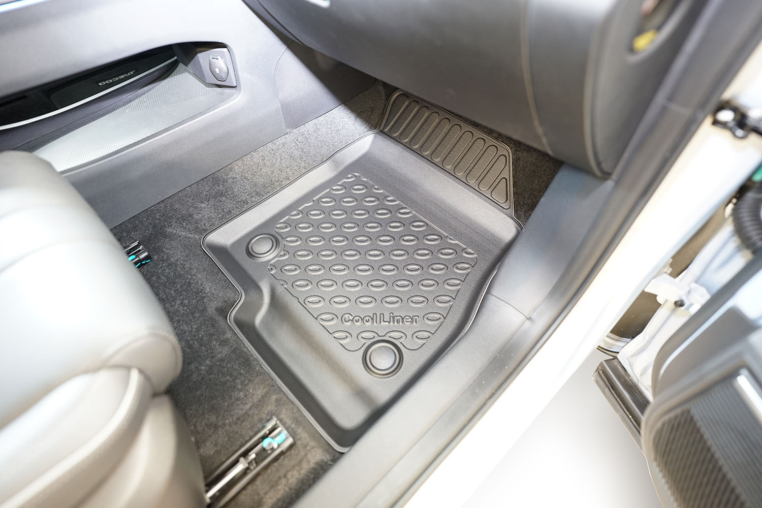 Premium Fußraumschalen für Jaecoo 7 / J7 Super Hybrid (PHEV)